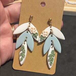 Elegant Floral Leaf Drop Earrings
